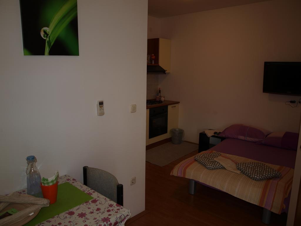 Apartment Luna Ploce  Extérieur photo
