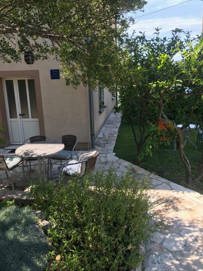 Apartment Luna Ploce  Extérieur photo